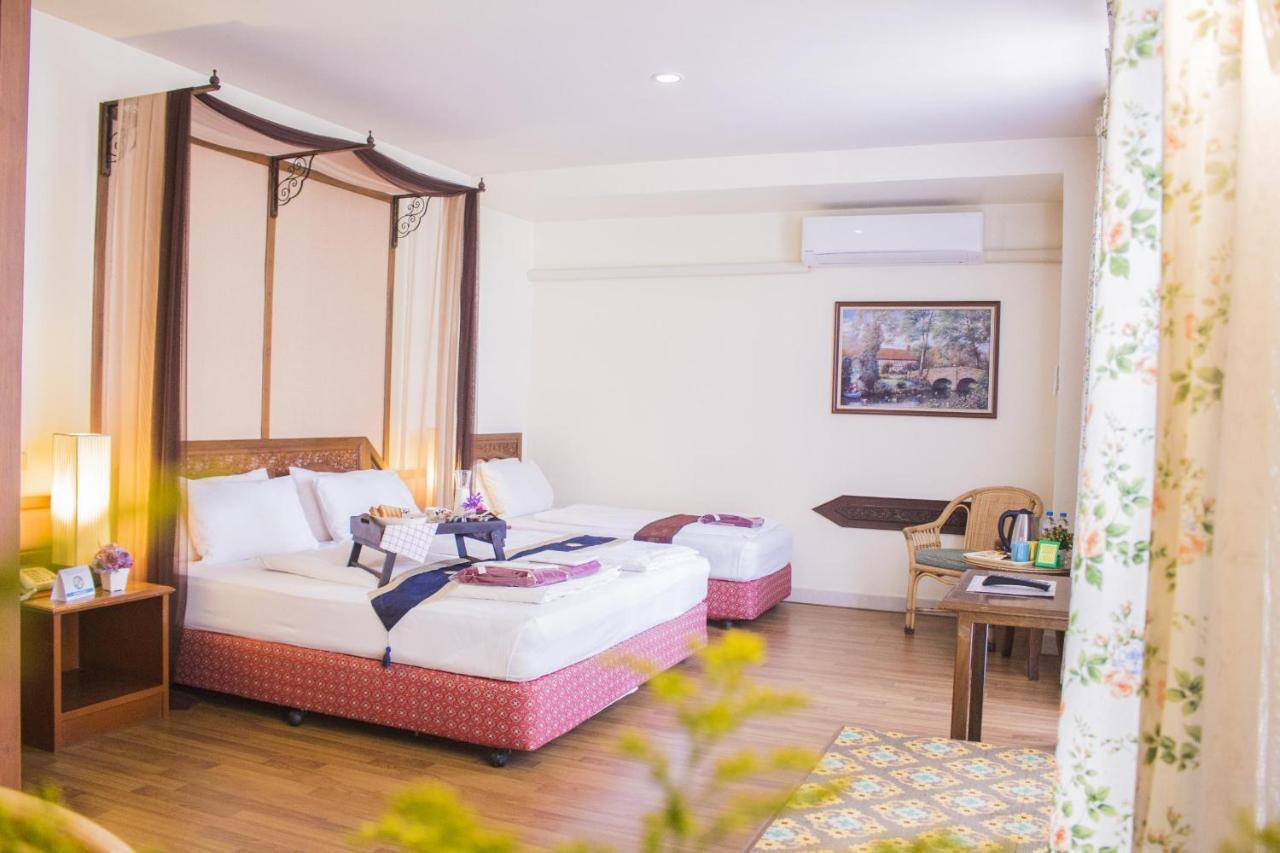 צ'יאנג מאי People Place Boutique In Town Hotel - Sha Extra Plus מראה חיצוני תמונה