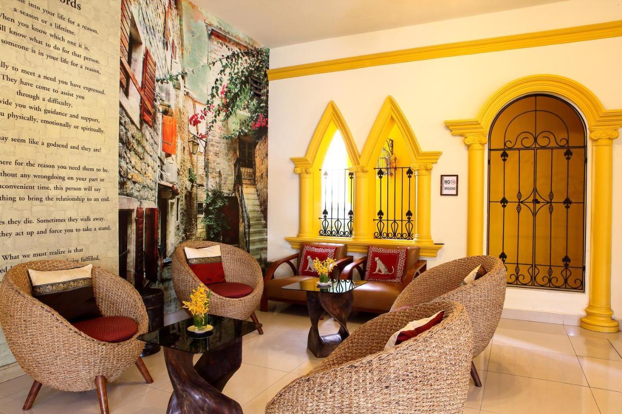 צ'יאנג מאי People Place Boutique In Town Hotel - Sha Extra Plus מראה חיצוני תמונה